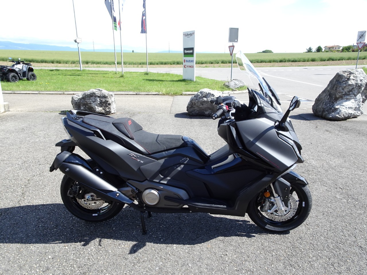 KYMCO KYMCO AK 575 PREMIUM-image-0