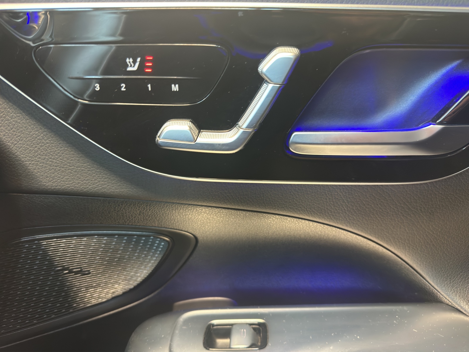 MERCEDES-BENZ C 220 d T 4Matic Avantgarde-image-11
