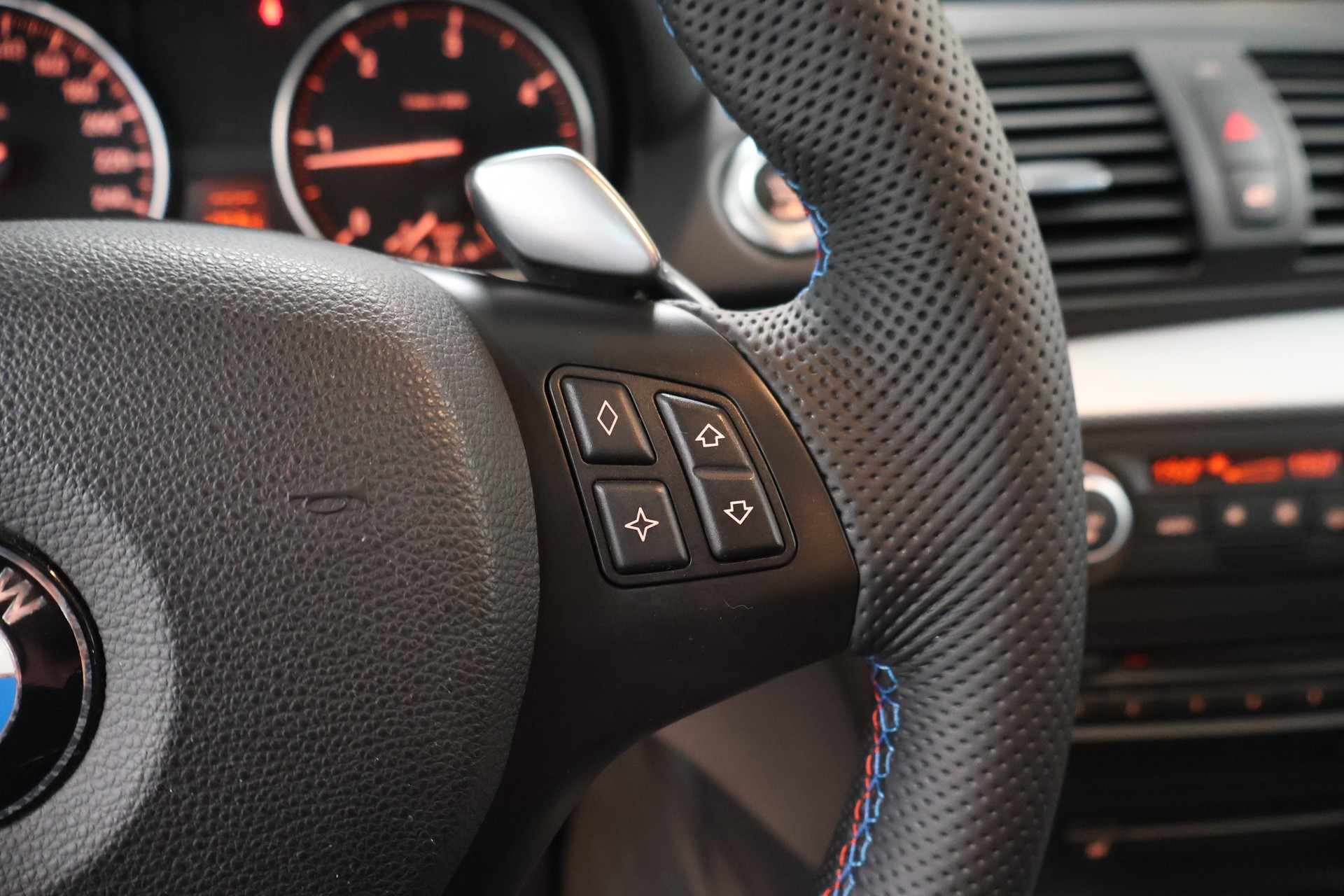 BMW 123d Steptronic-image-23