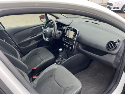 RENAULT Clio 1.2 16V T Swiss Edition-image-6