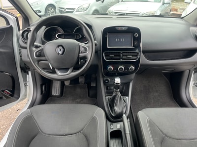 RENAULT Clio 1.2 16V T Swiss Edition-image-9