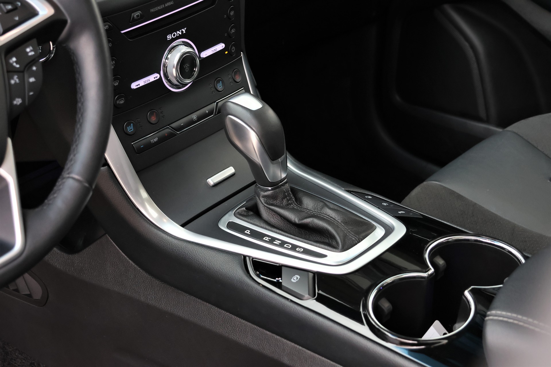 FORD Edge 2.0 TDCi Sport 4WD PowerShift (CH)-image-10