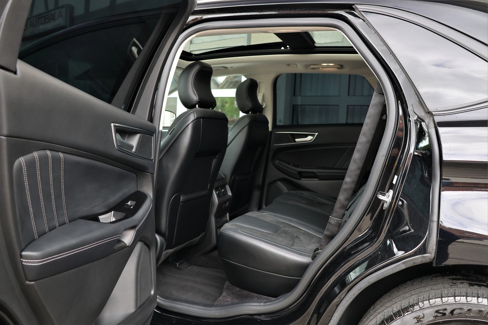 FORD Edge 2.0 TDCi Sport 4WD PowerShift (CH)-image-11