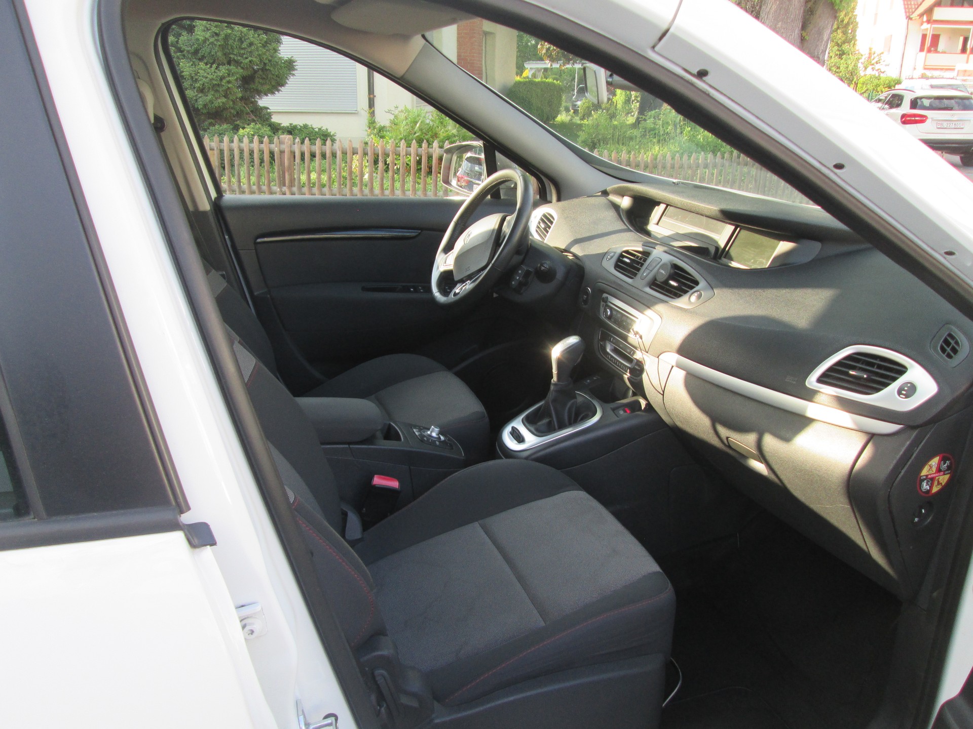 RENAULT Grand Scénic 1.5 dCi Expression EDC-image-8