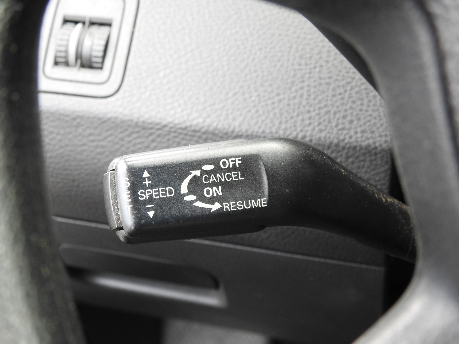 VW Passat Variant 2.0 FSI Trendline-image-20