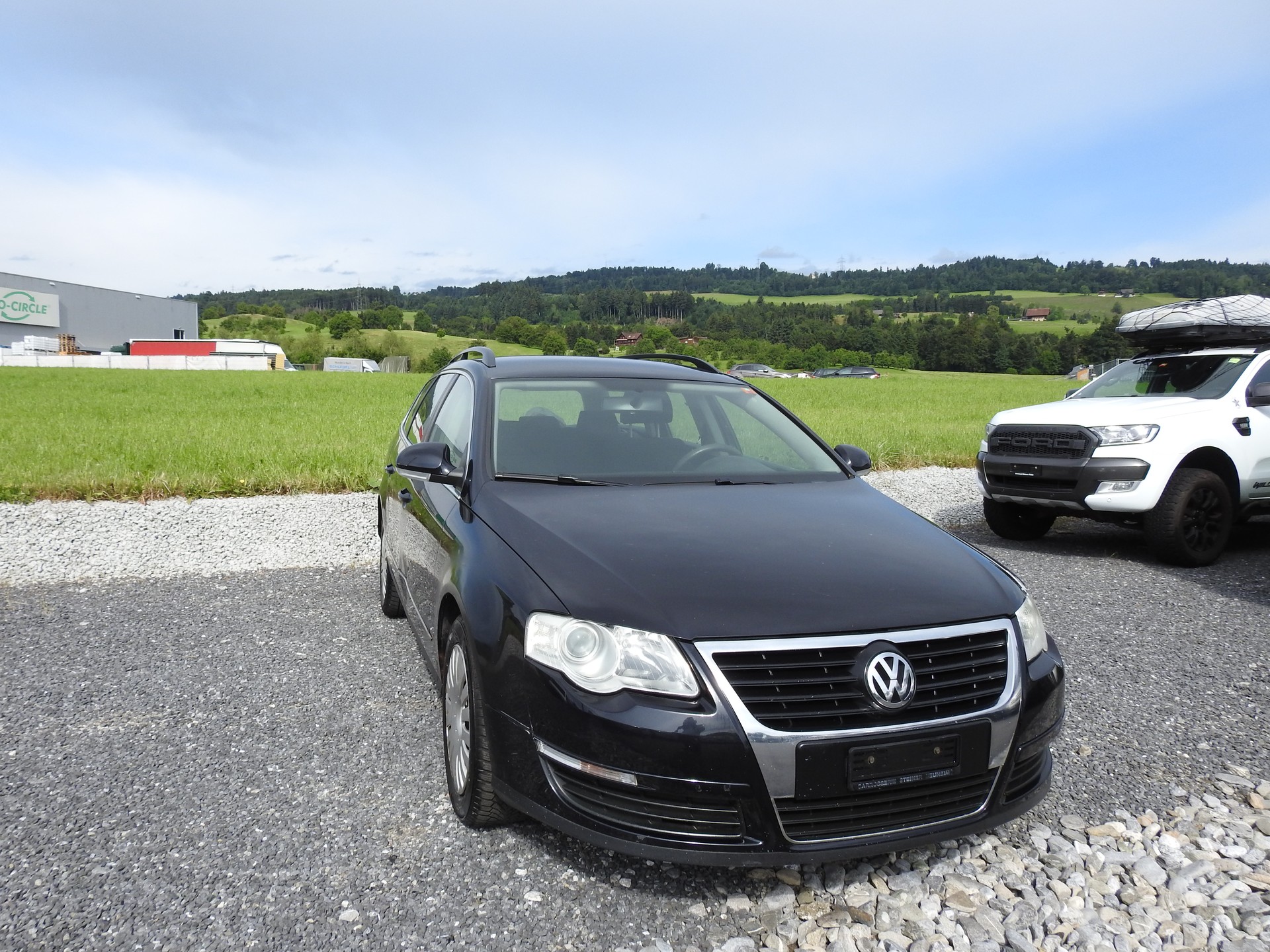 VW Passat Variant 2.0 FSI Trendline-image-7