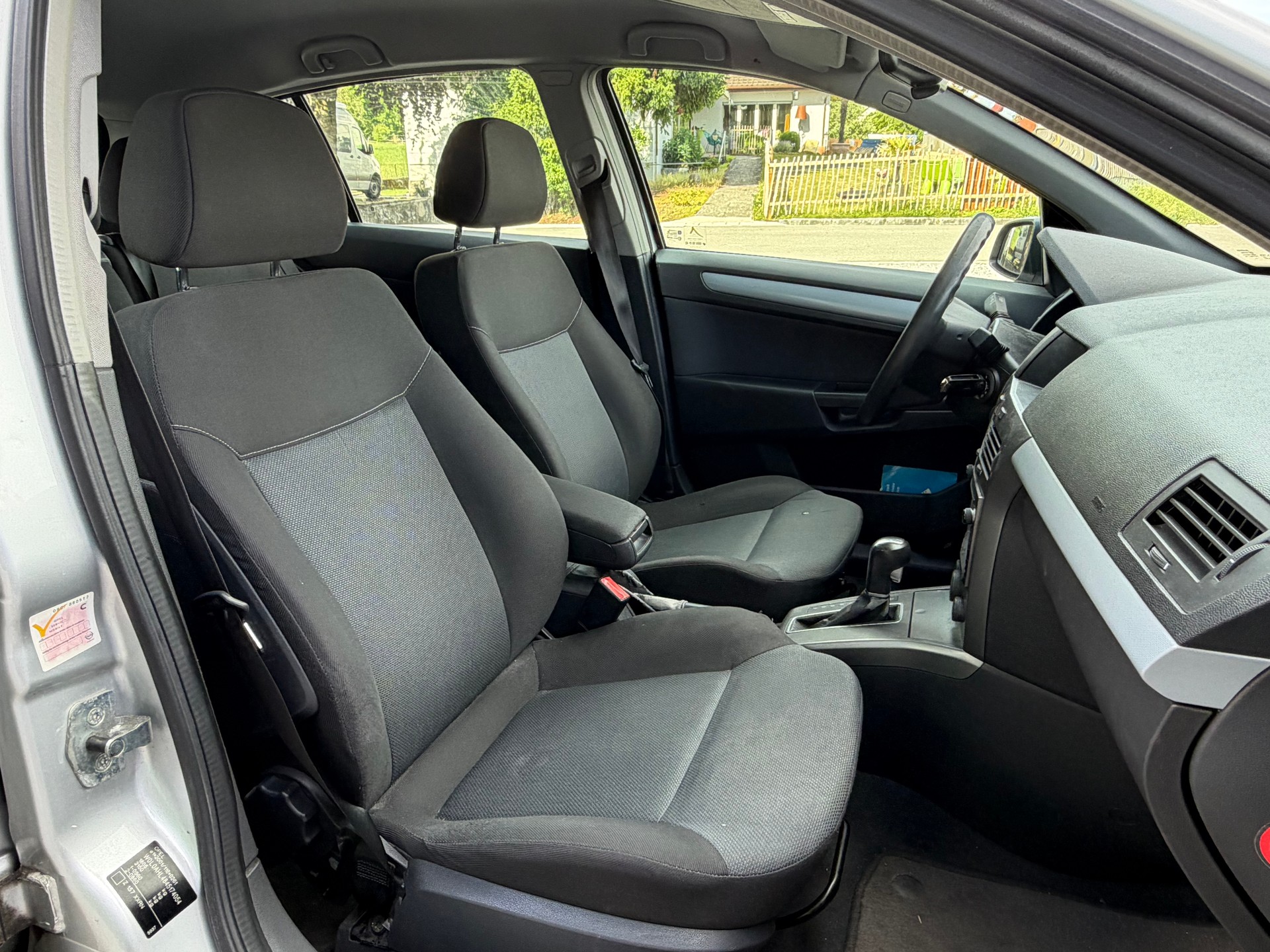 OPEL Astra 1.8i 16V Elegance Automat-image-10