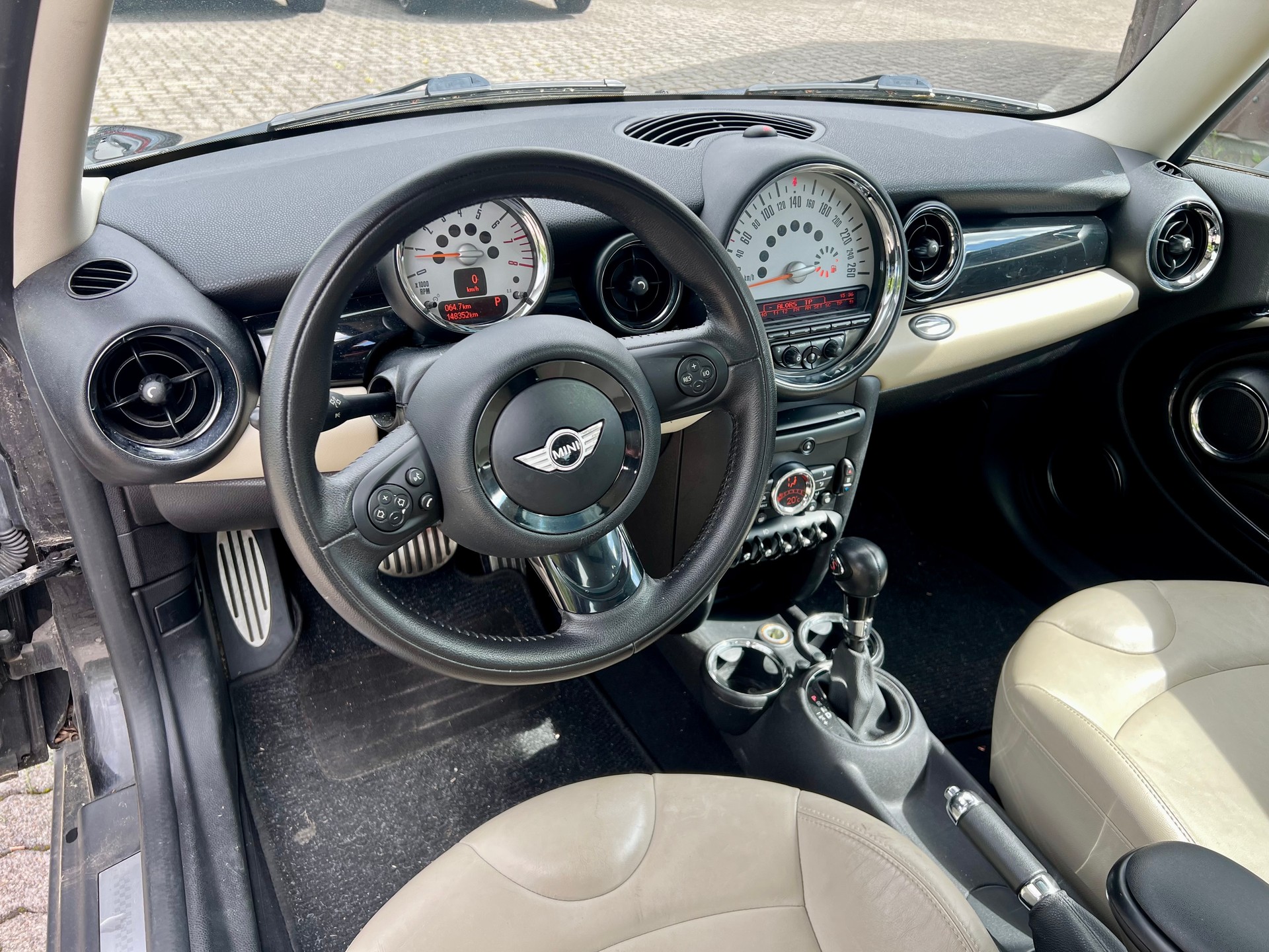 MINI Clubman Cooper S Steptronic-image-13