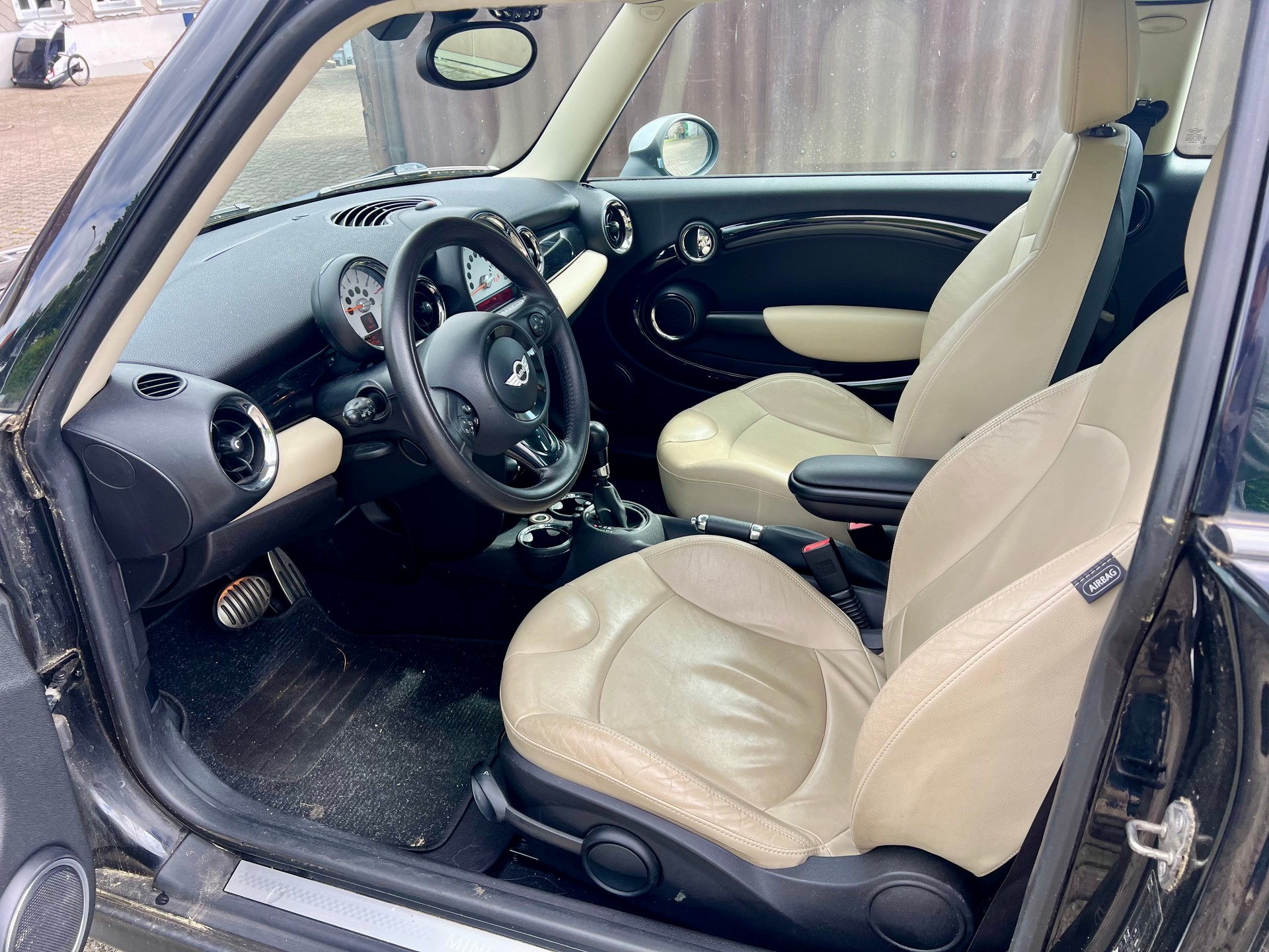 MINI Clubman Cooper S Steptronic-image-12