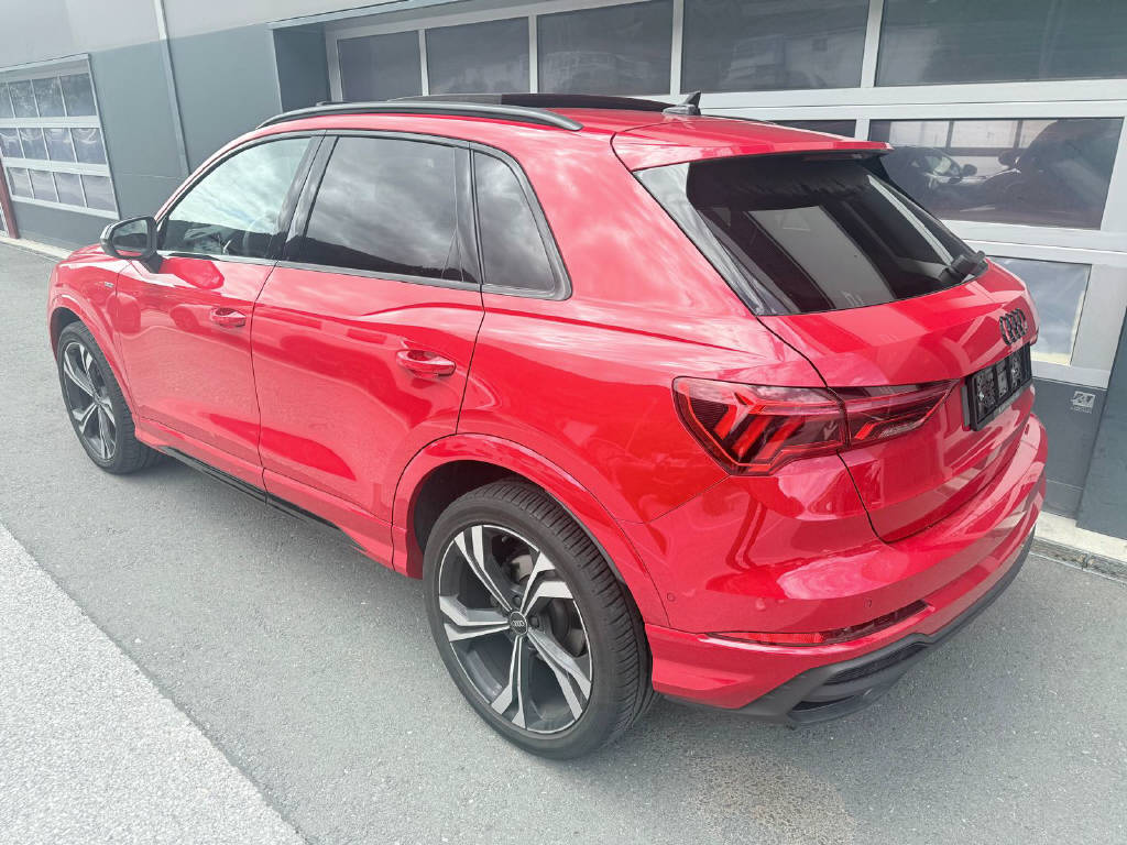 AUDI Q3 1.5 35 TFSI S line S-Tronic-showroom-element-3