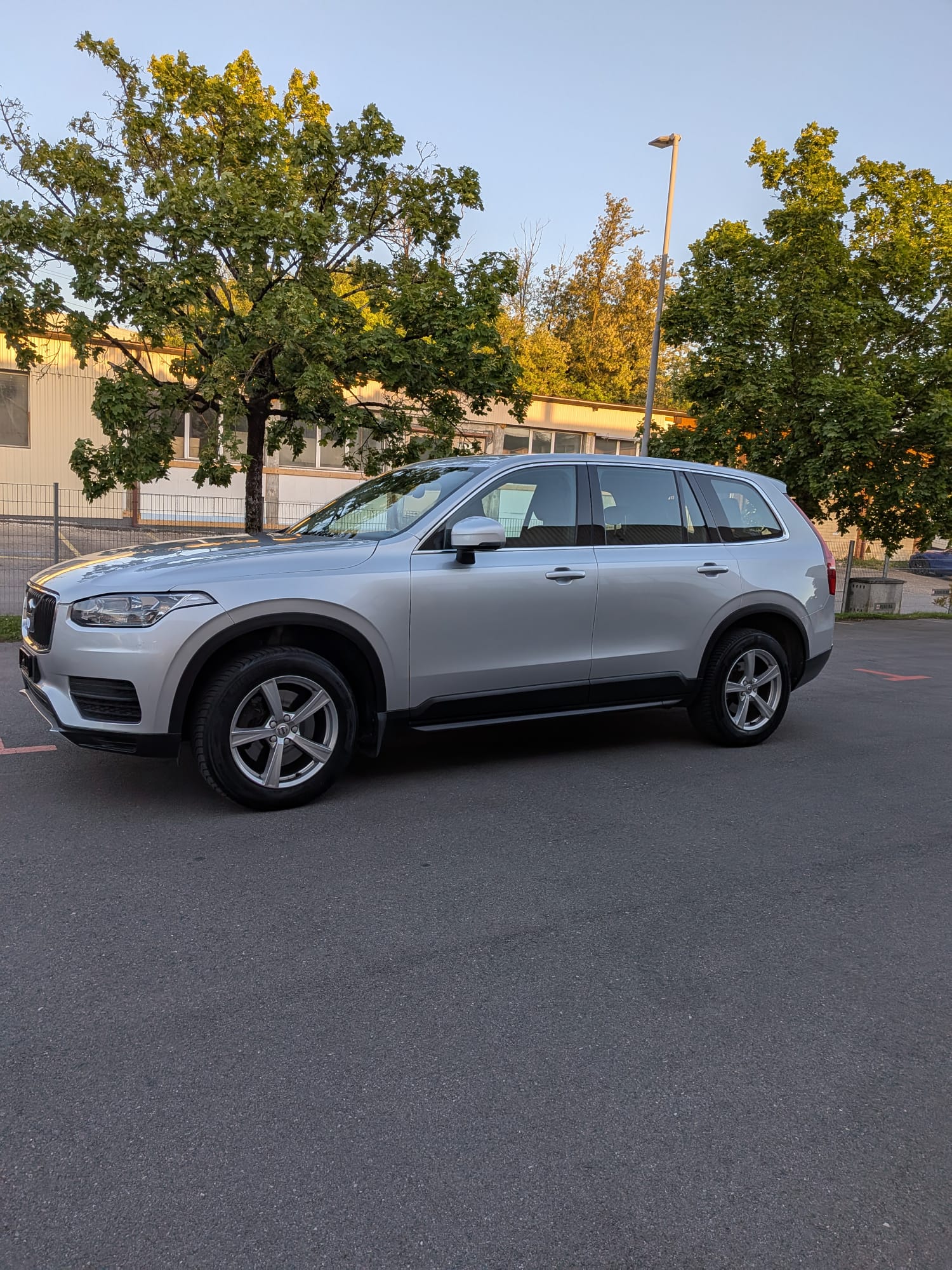 VOLVO XC90 T5 AWD Momentum Geartronic-image-3