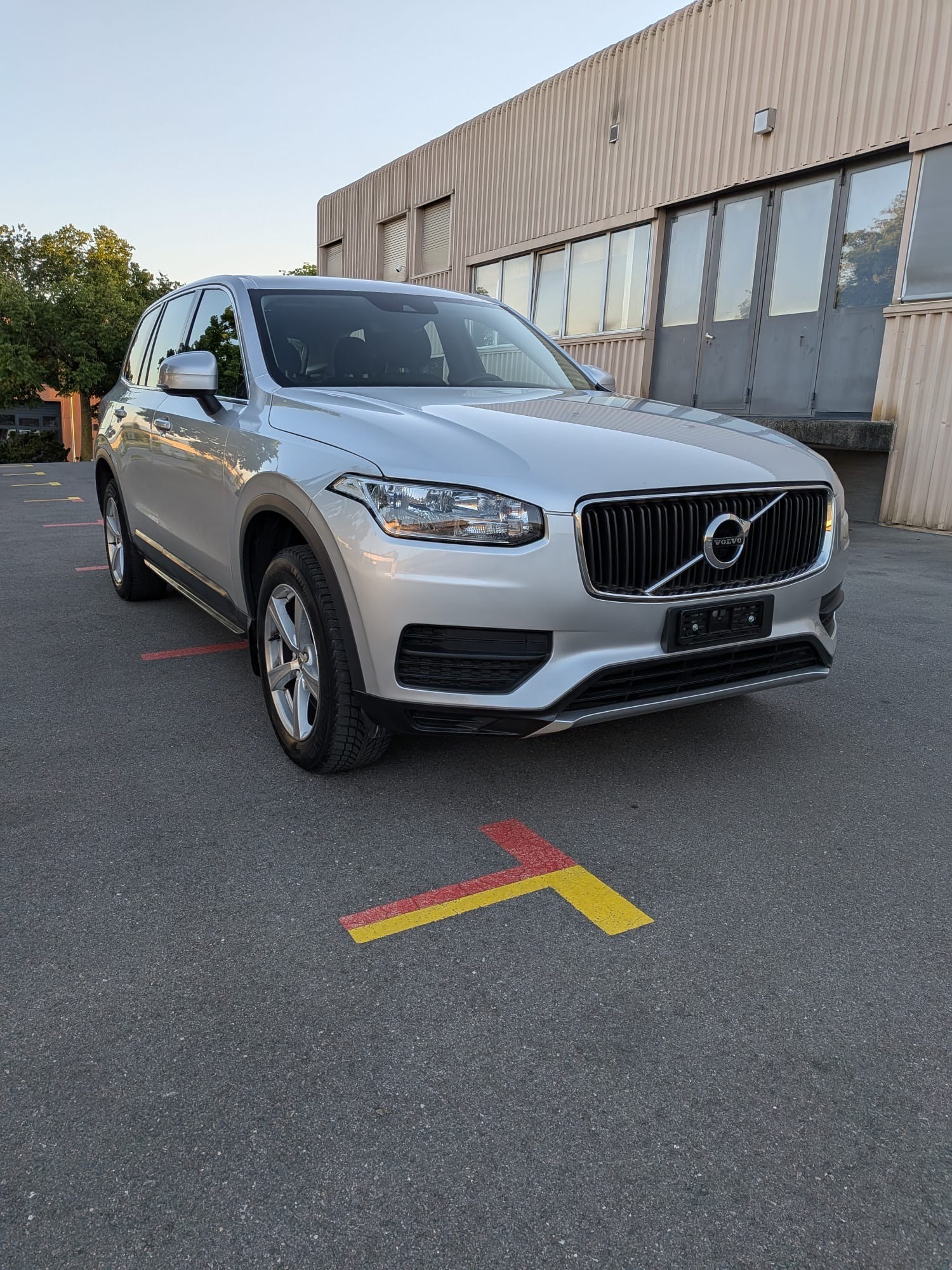 VOLVO XC90 T5 AWD Momentum Geartronic-image-1