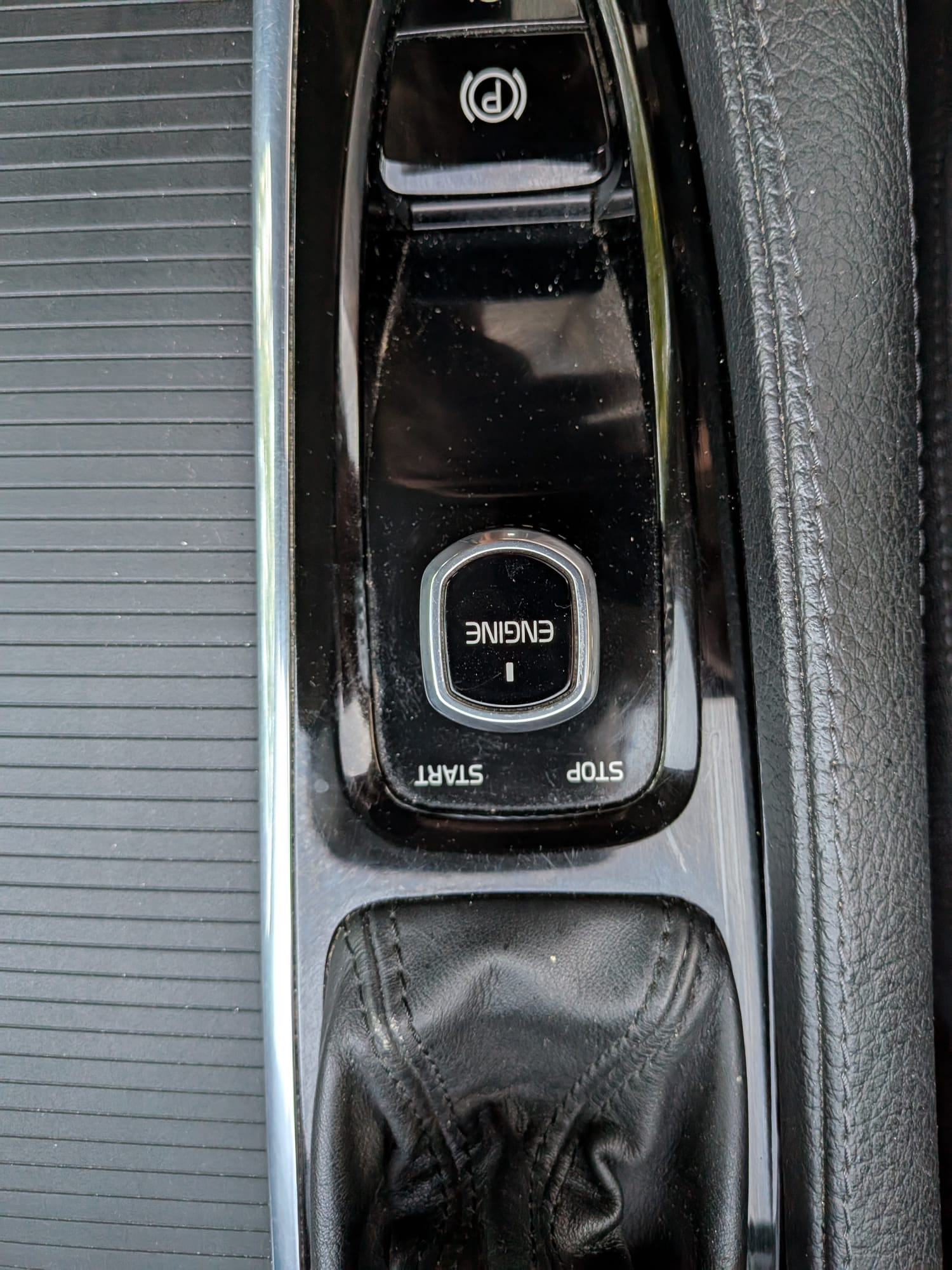 VOLVO XC90 T5 AWD Momentum Geartronic-image-9