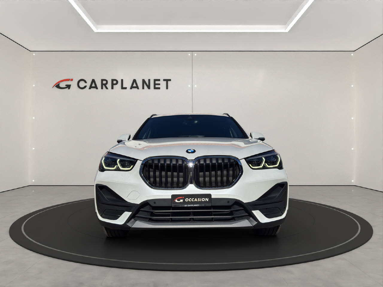 BMW X1 F48 20d xDrive-showroom-element-1