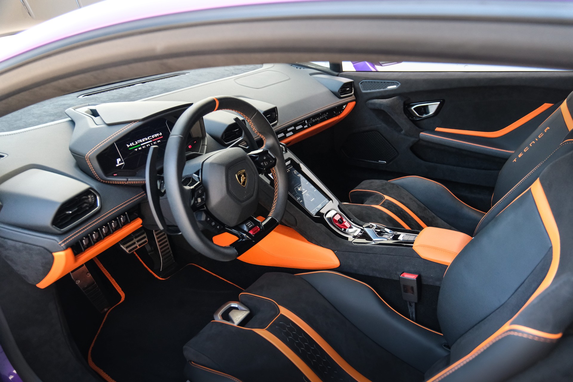 LAMBORGHINI Huracan Tecnica Coupé "viola pasifae"-image-12