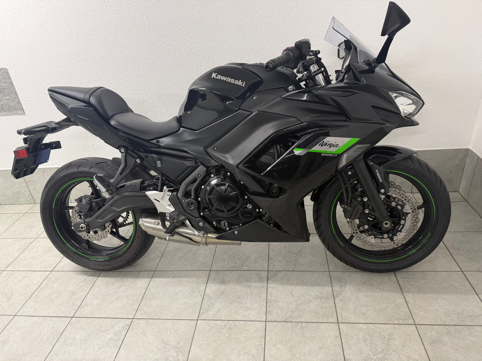 KAWASAKI Ninja 650-image-2