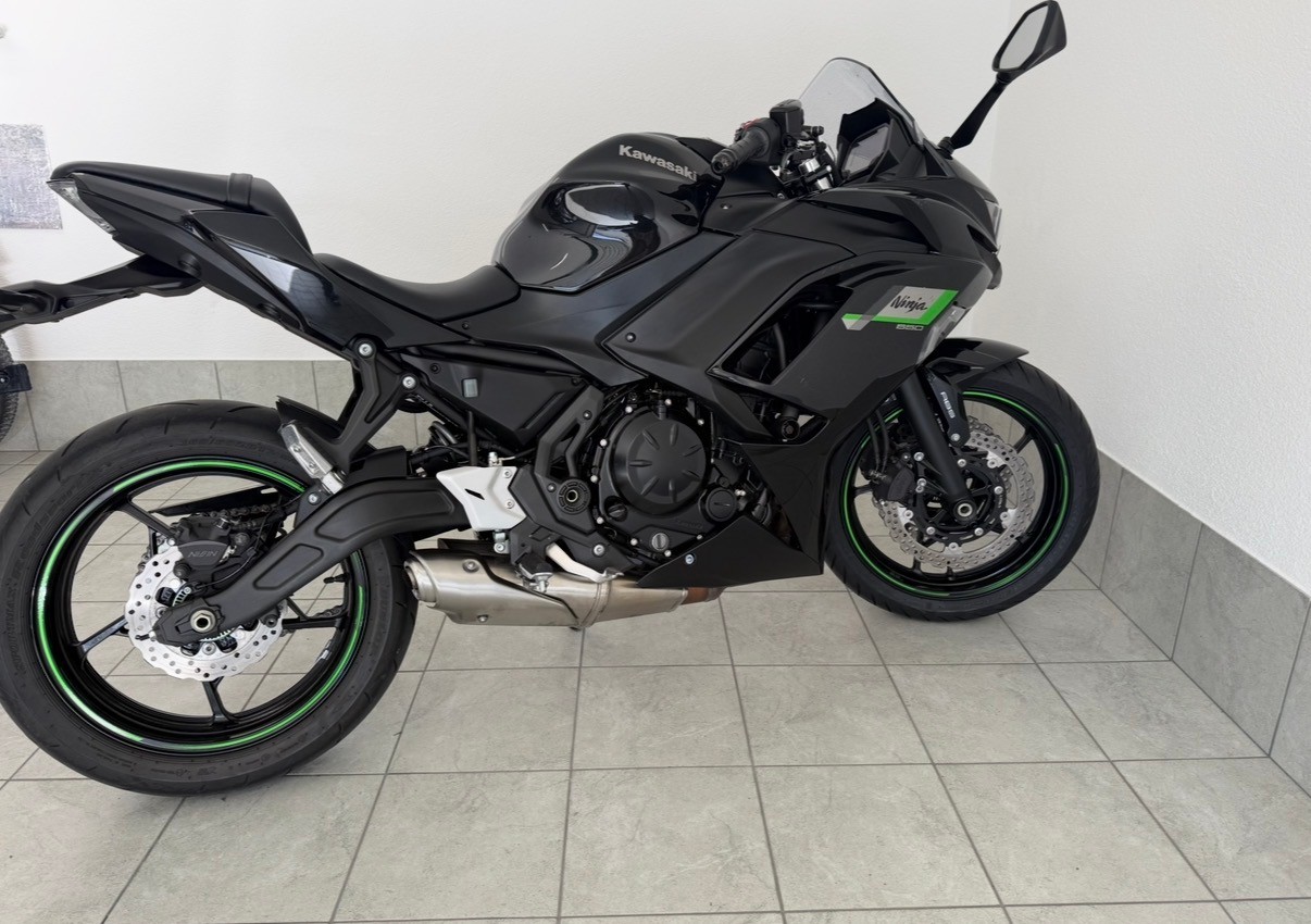 KAWASAKI Ninja 650-image-1