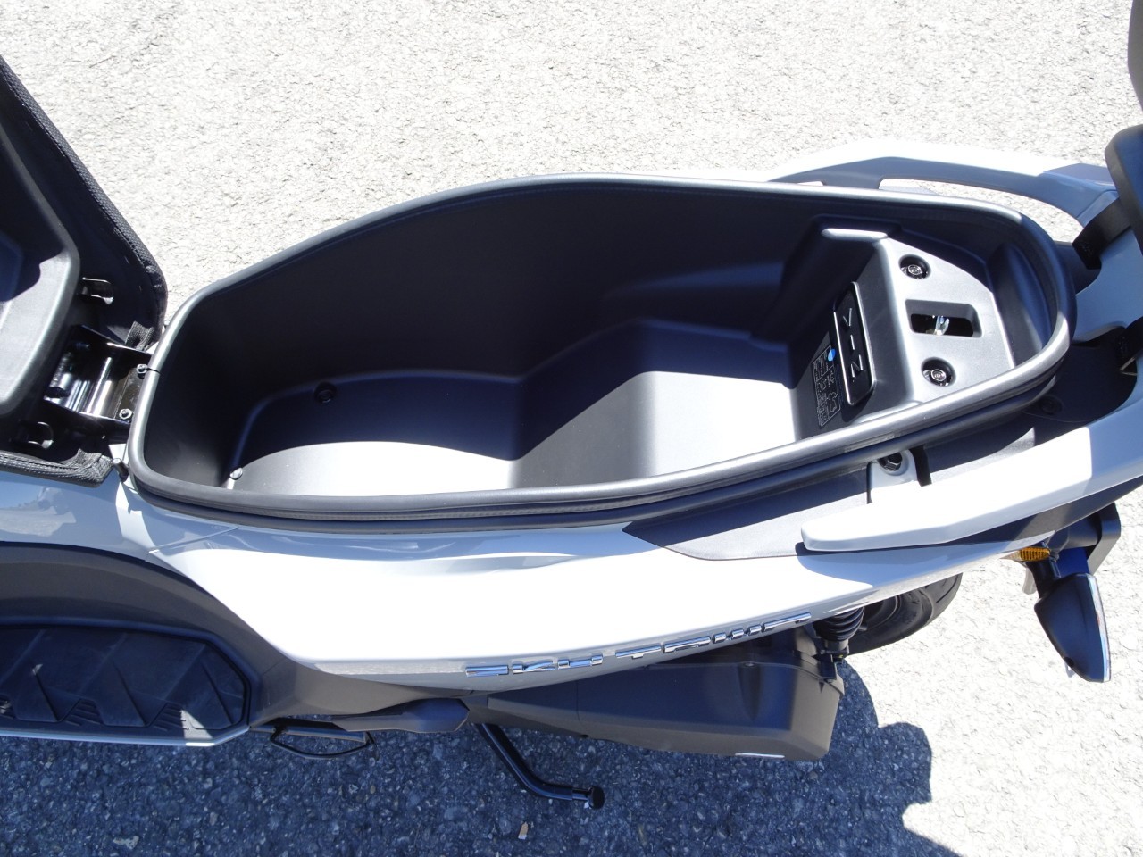 KYMCO Sky Town 125-image-6