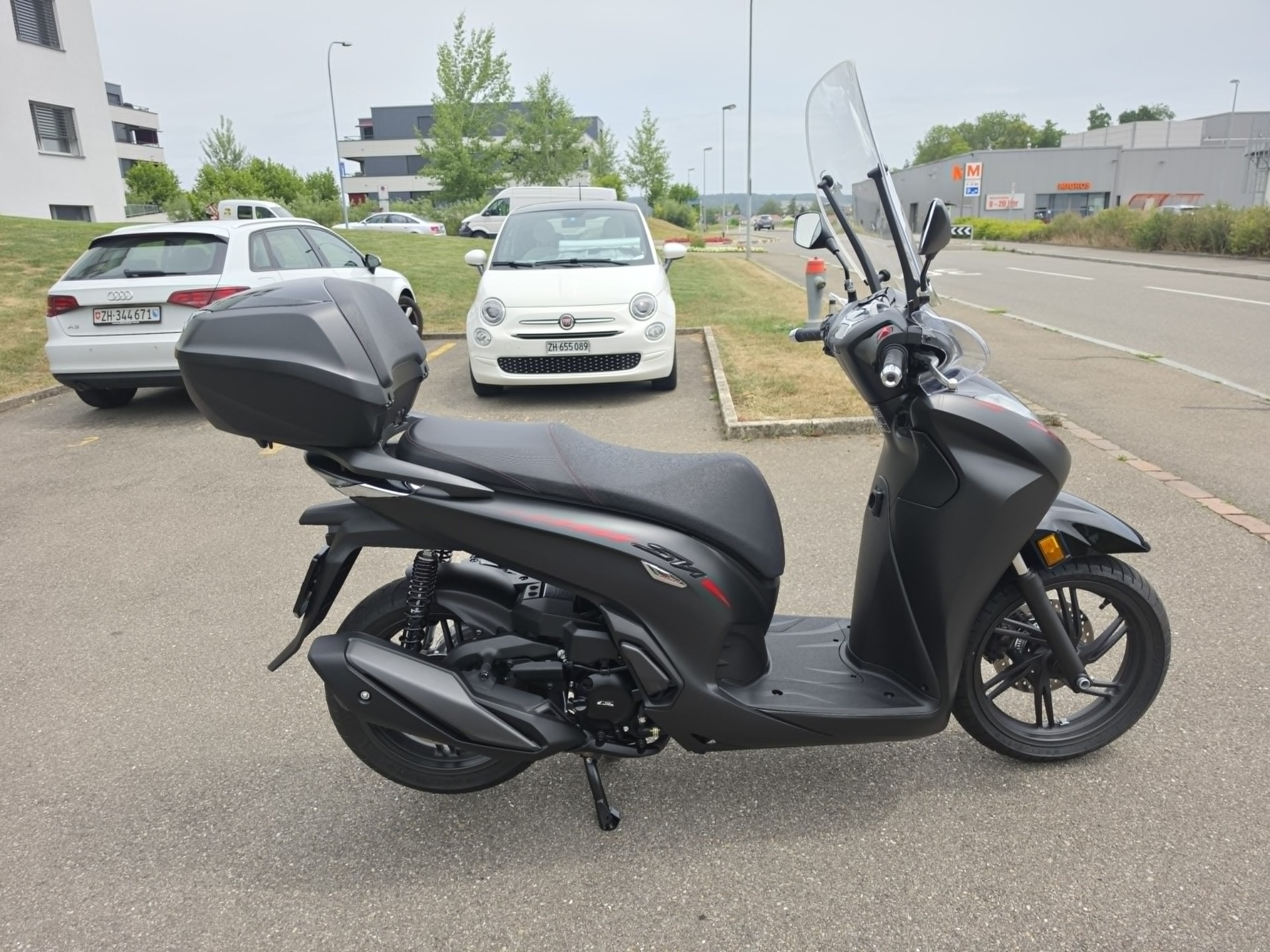 HONDA SH 350 AS Sporty-image-2