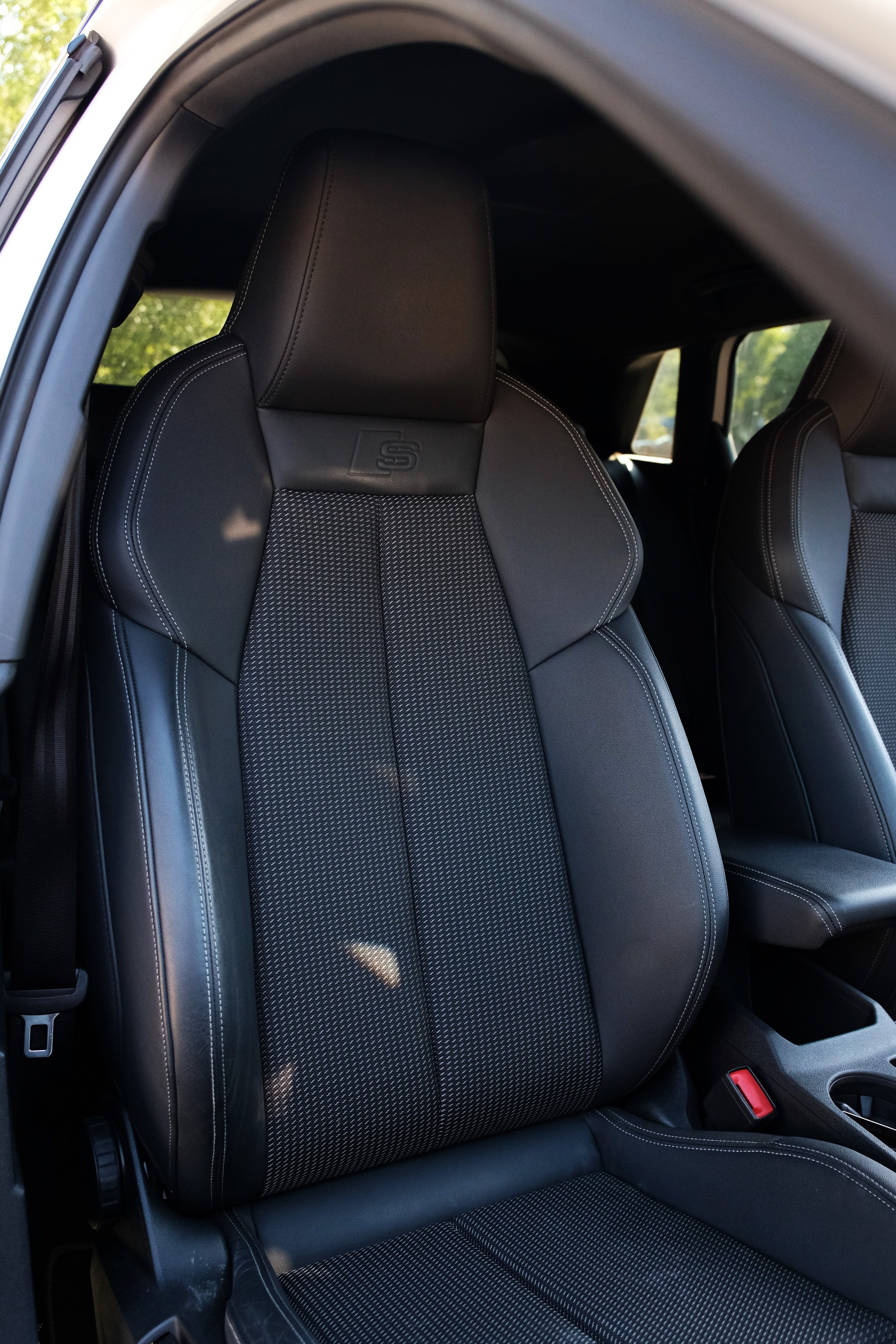 AUDI S3 Sportback 2.0 TFSI quattro S-tronic-image-14