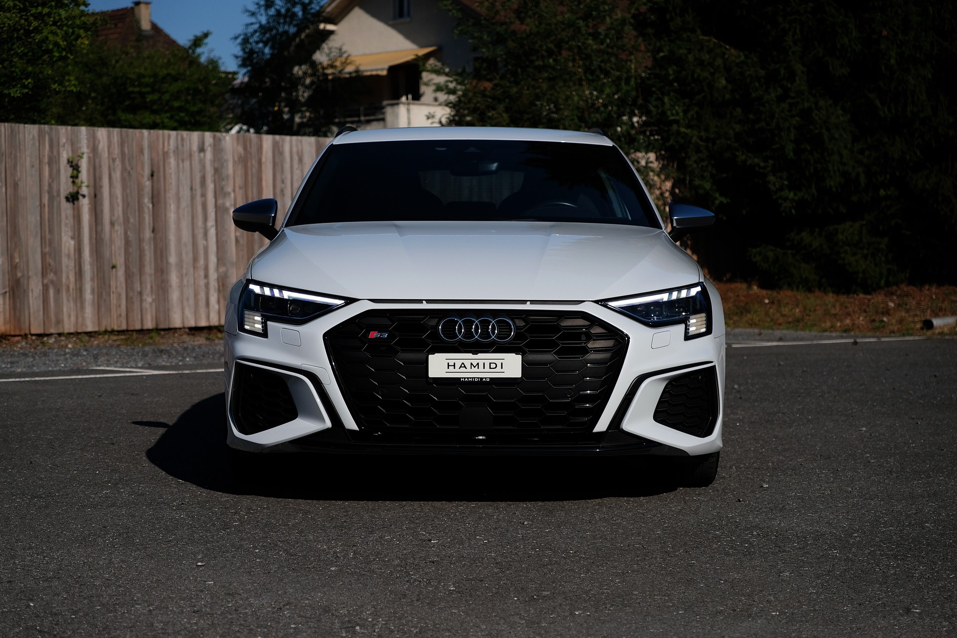 AUDI S3 Sportback 2.0 TFSI quattro S-tronic-showroom-element-1