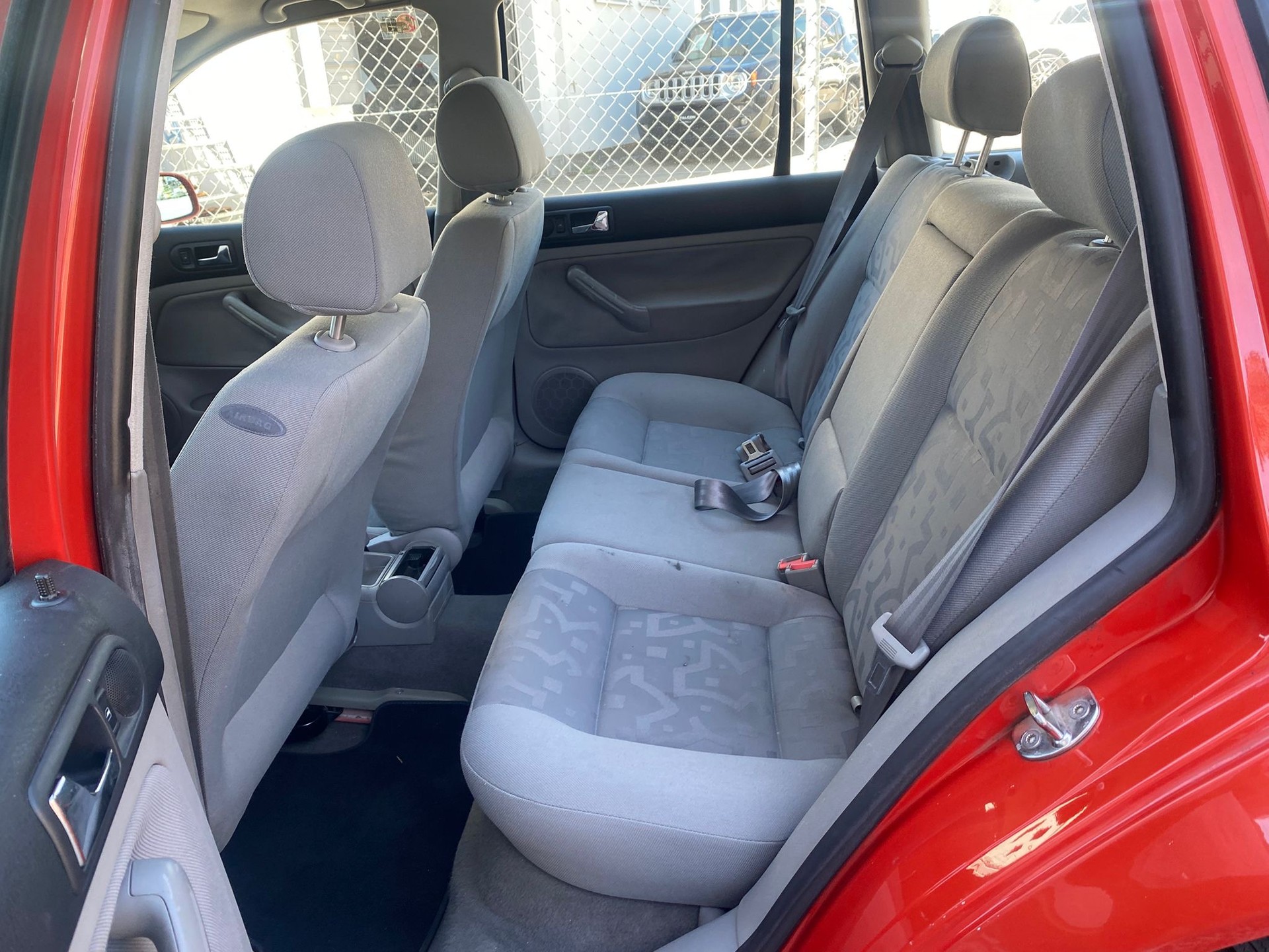 VW Golf V 2.0-image-8