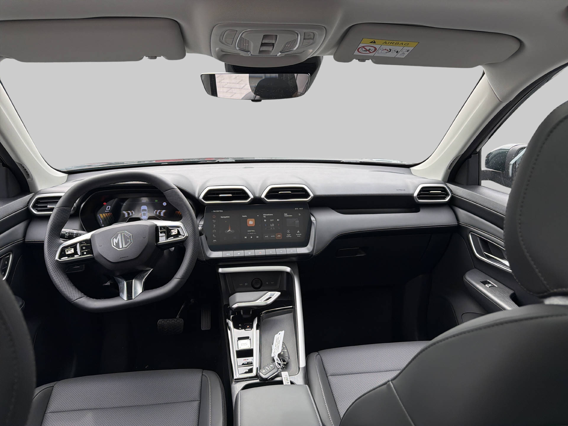 MG ZS 1.5 Hybrid+ Luxury-image-8
