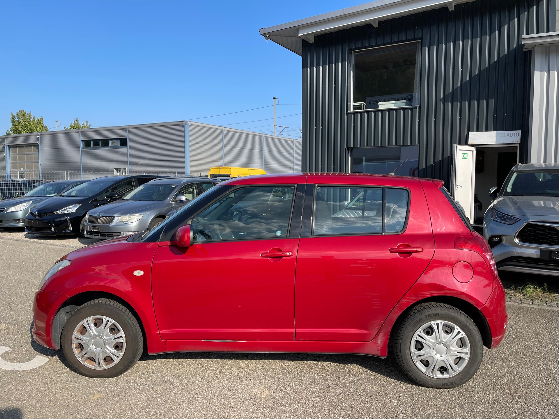 SUZUKI Swift 1.3i 16V GL Top 4x4-image-7