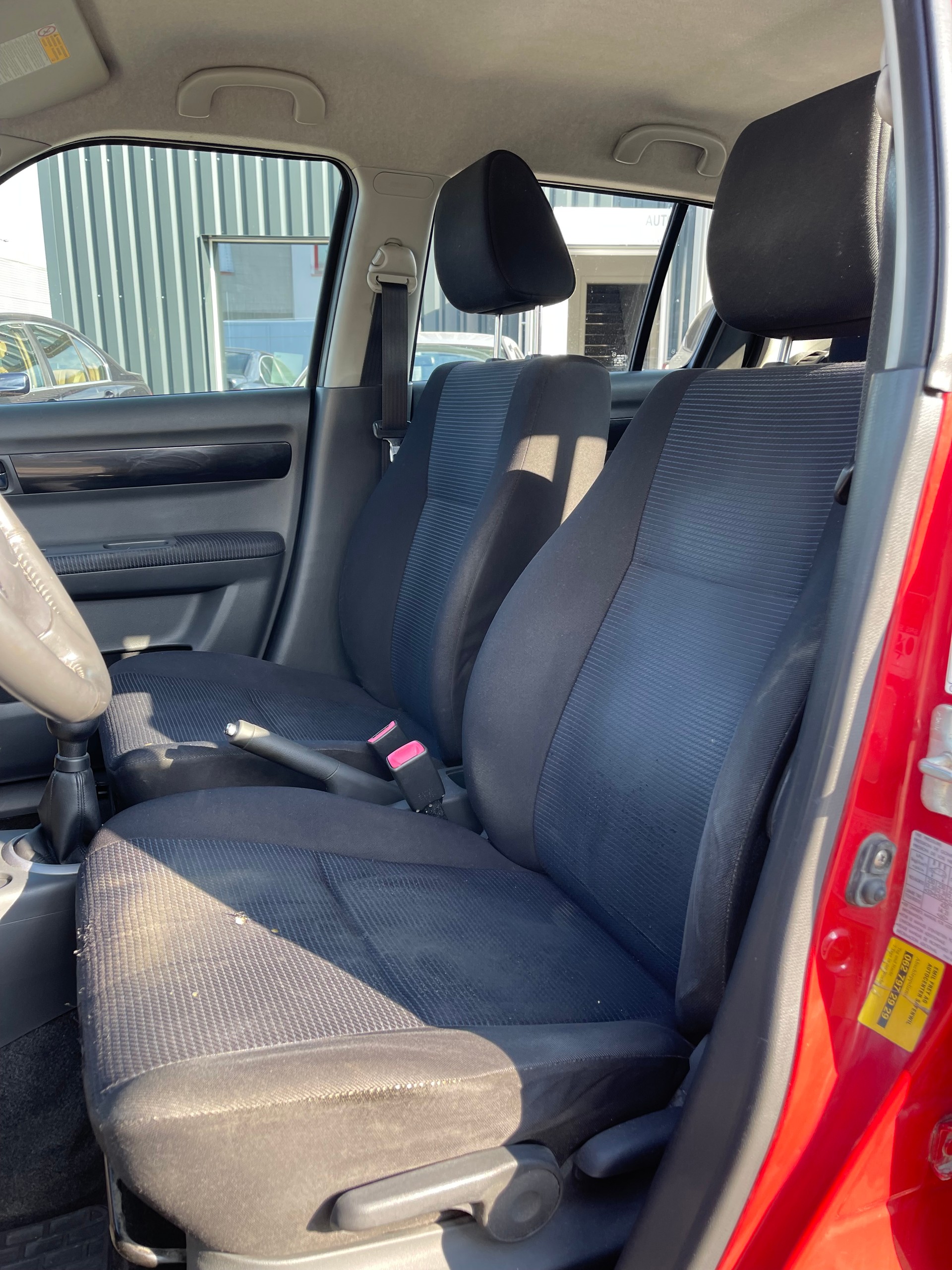 SUZUKI Swift 1.3i 16V GL Top 4x4-image-9