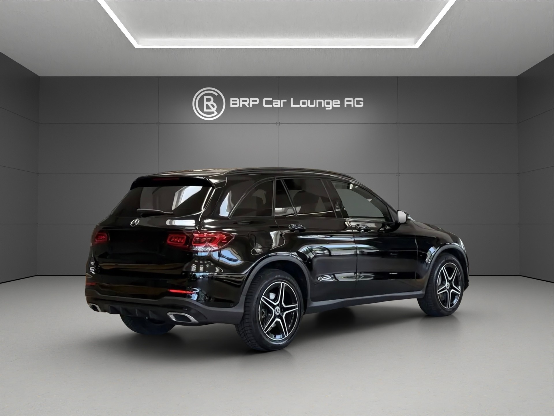 MERCEDES-BENZ GLC 200 d AMG Line 4Matic 9G-Tronic-showroom-element-3