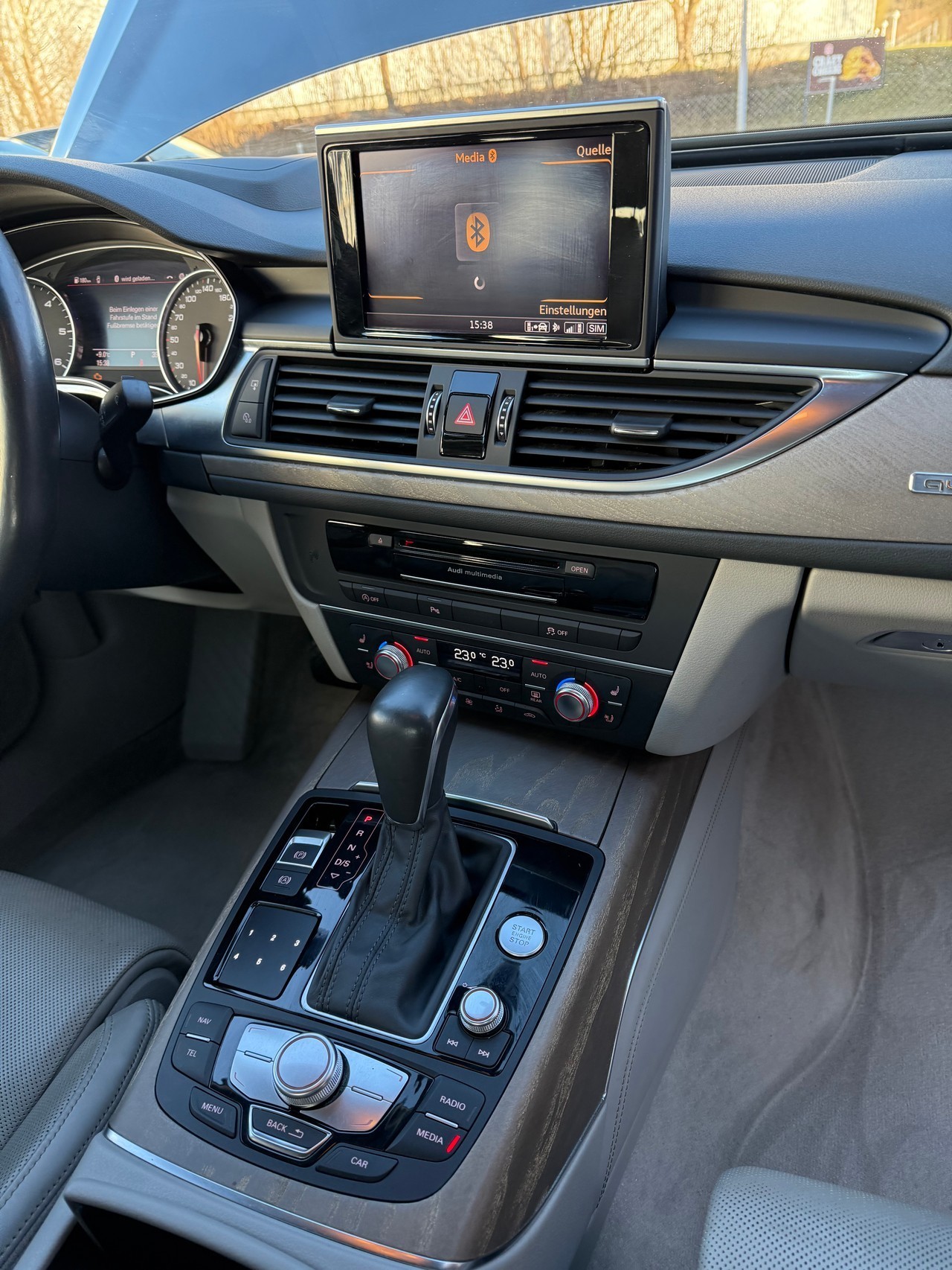AUDI A6 Limousine 3.0 TDI V6 Attraction S-tronic-image-12