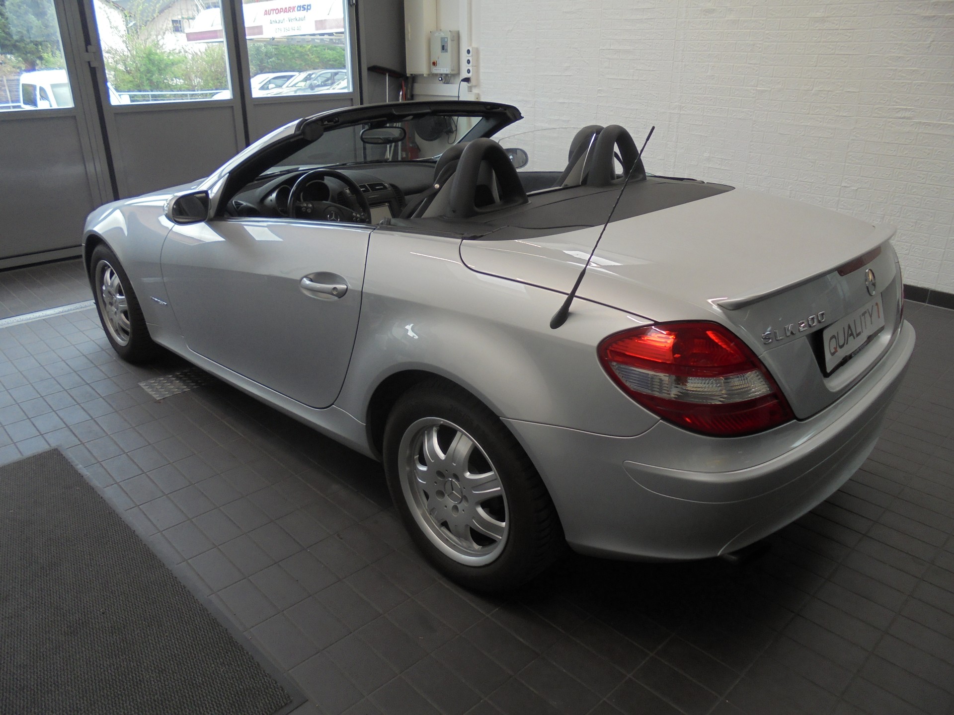 MERCEDES-BENZ SLK 200 Kompressor-image-4