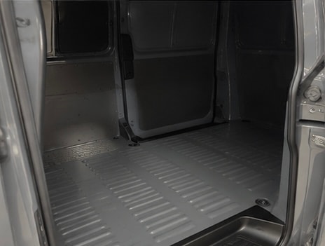 VW T6.1 2.0 TDI 4Motion DSG-image-6