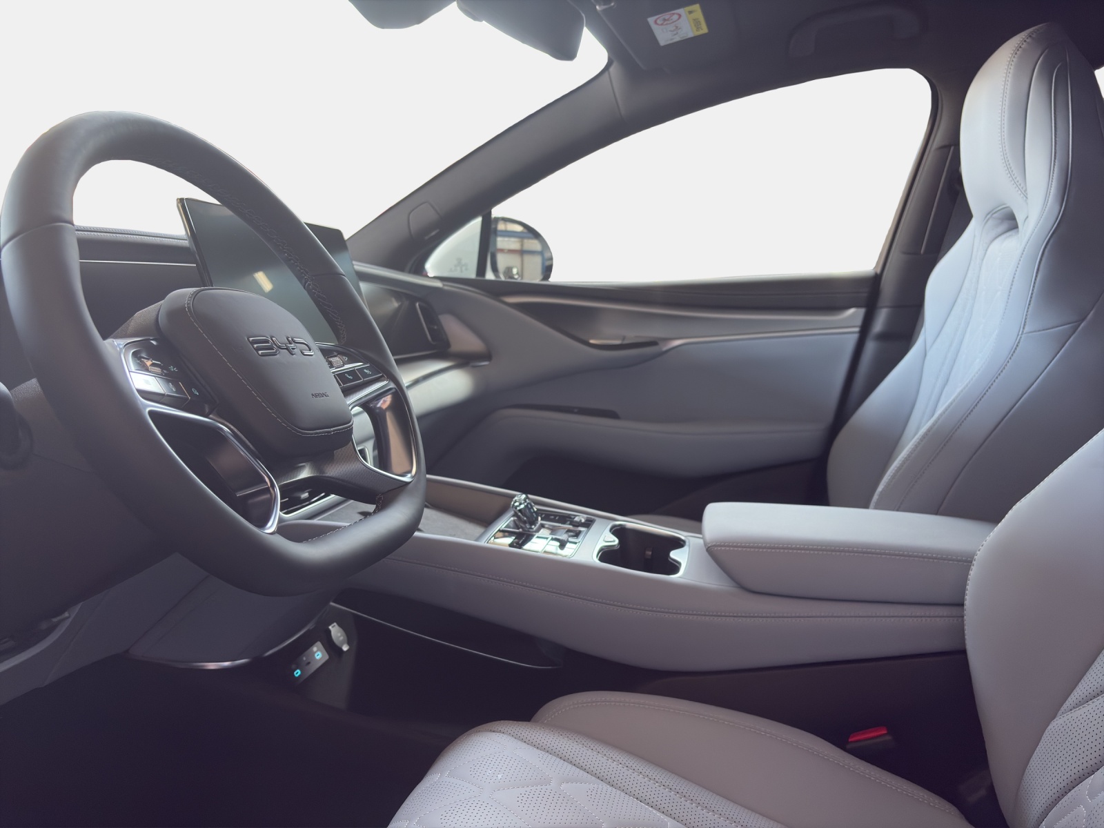 BYD Sealion 7 91.3kWh/530 Excellence AWD-image-9