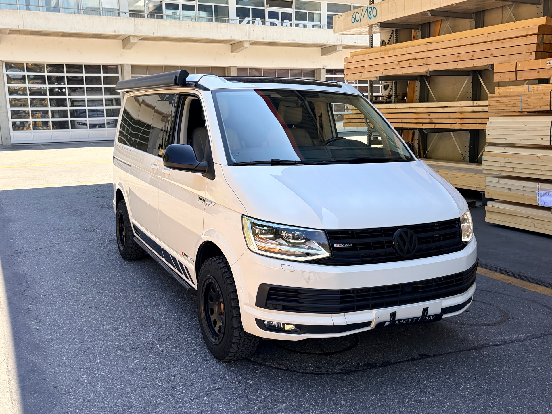 VW T6 California 3000 2.0 TDI 199 Ocean Ed. DSG 4m-showroom-element-2