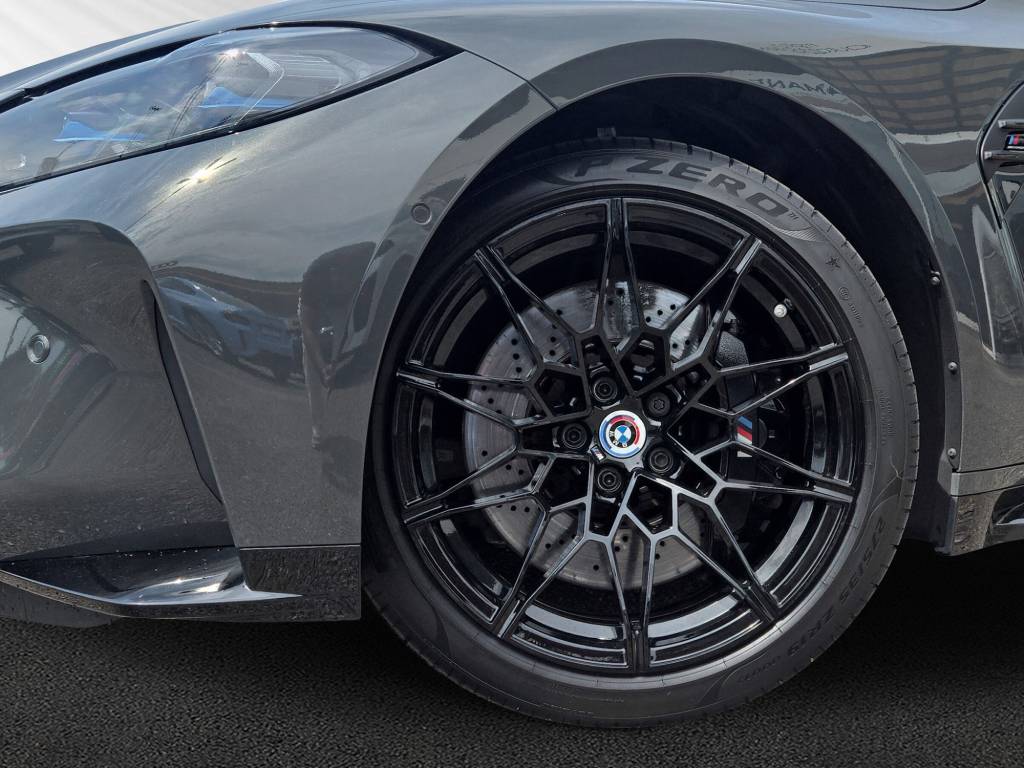 BMW M3 Touring xDrive Competition M-image-9