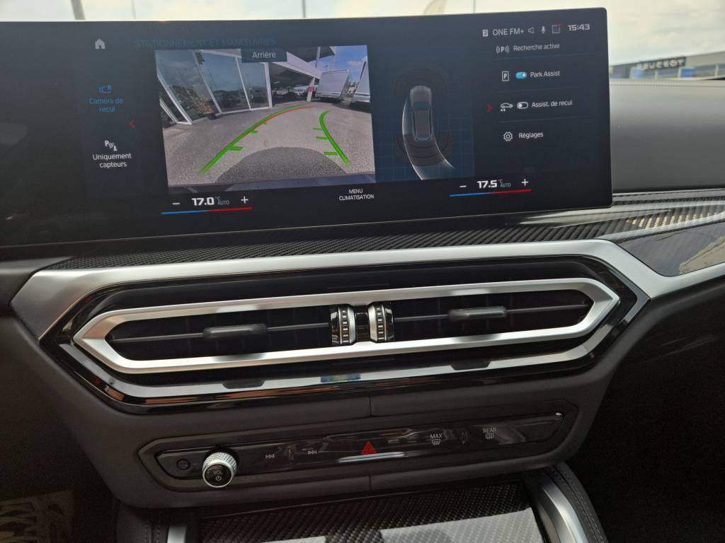 BMW M3 Touring xDrive Competition M-image-16