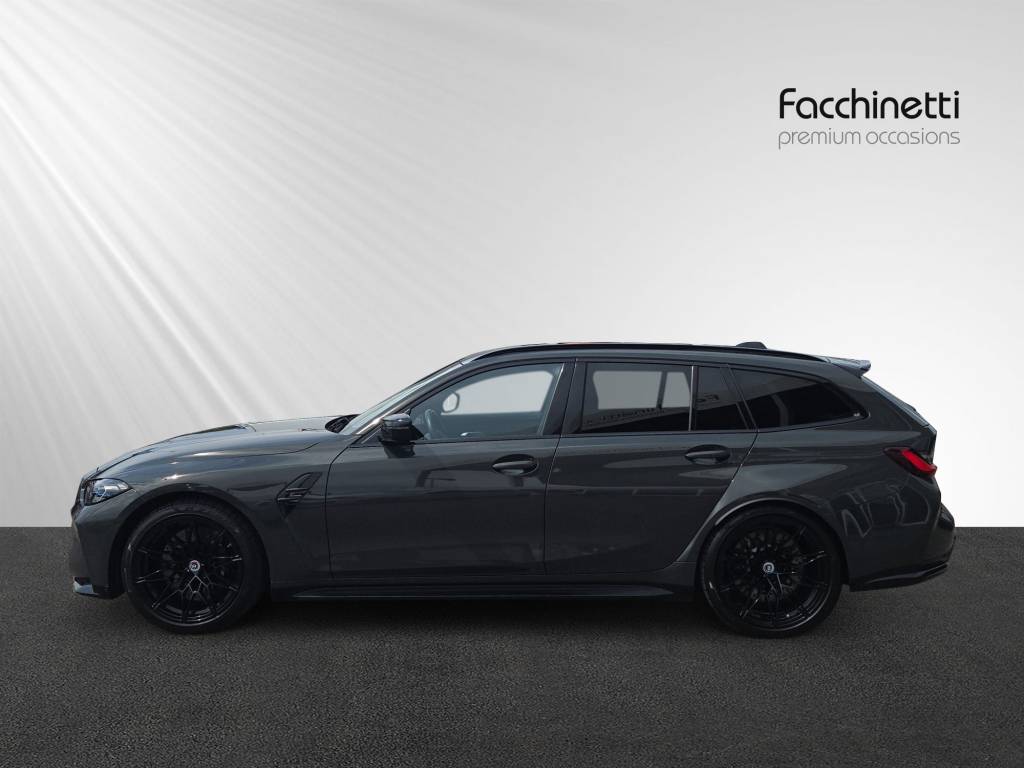 BMW M3 Touring xDrive Competition M-showroom-element-2