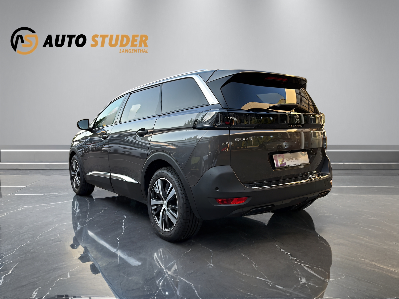 PEUGEOT 5008 1.2 PureTech Allure Pack-image-8