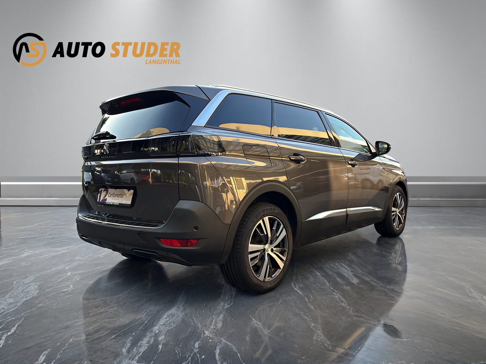 PEUGEOT 5008 1.2 PureTech Allure Pack-image-11