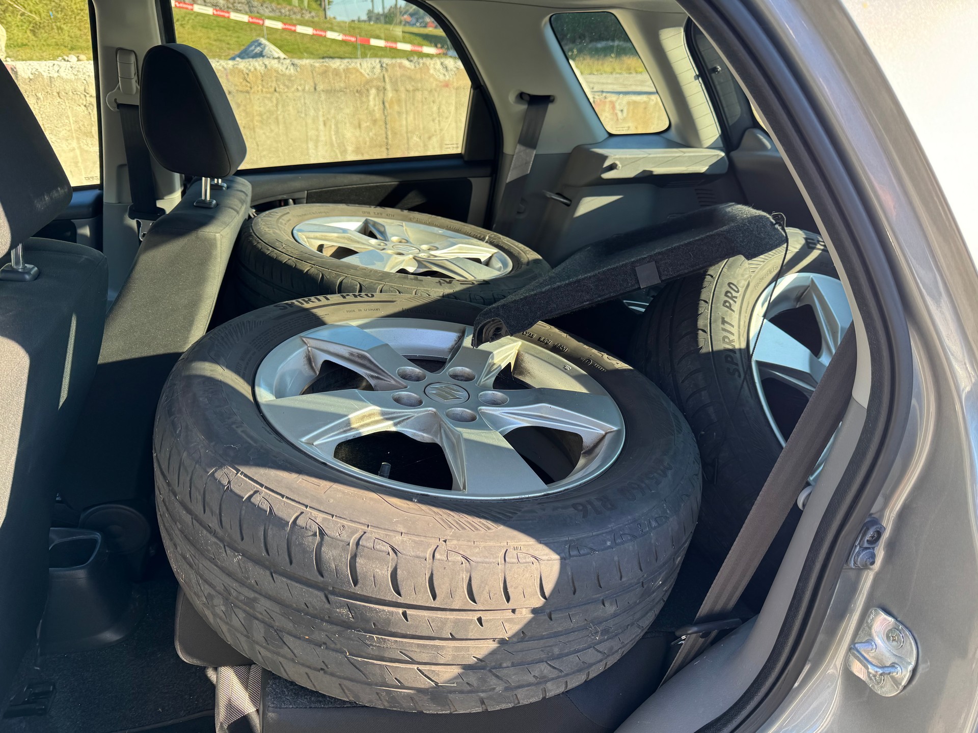 SUZUKI SX4 1.6 16V GL Top Barry 4WD-image-7