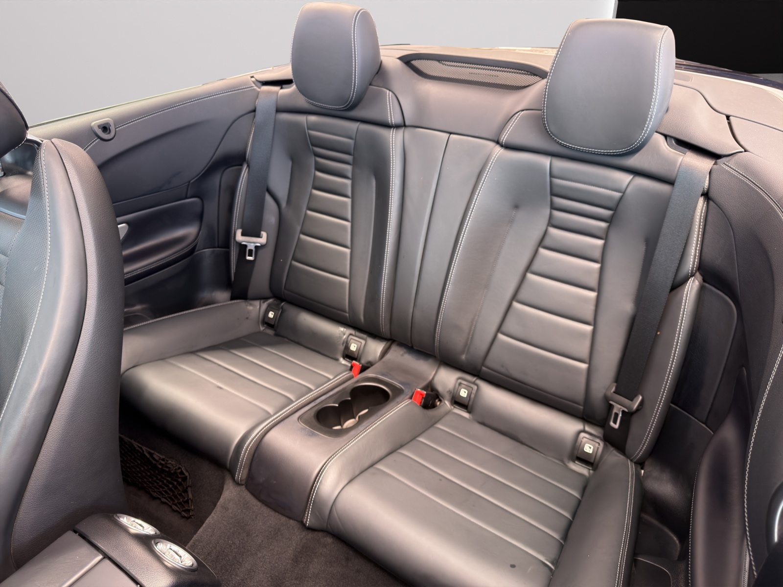 MERCEDES-BENZ E 400 Cabriolet AMG Line 4 Matic 9G-Tronic-image-13