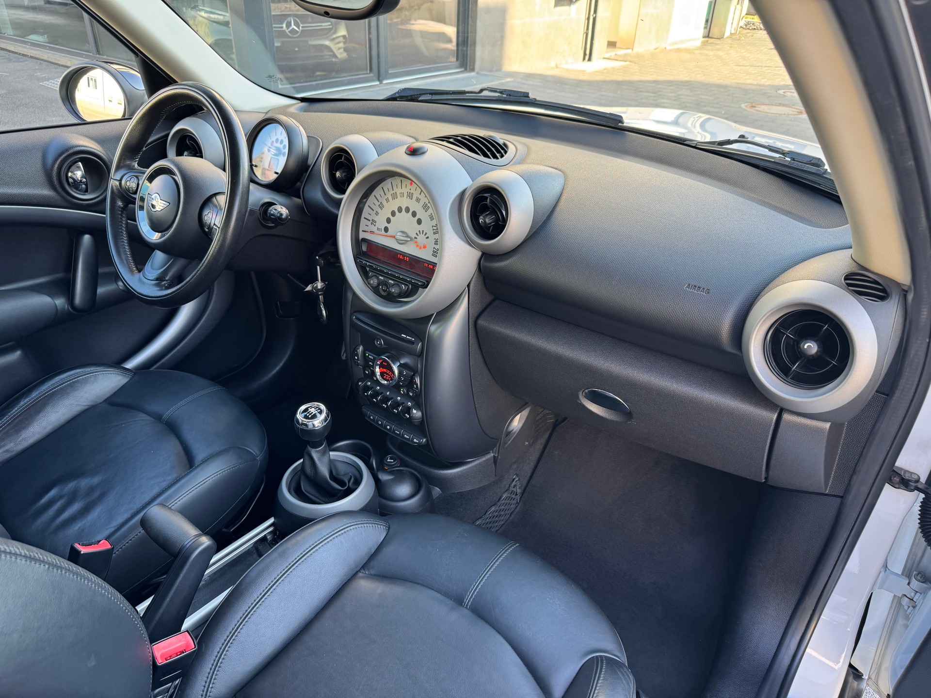 MINI Countryman Cooper S ALL4-image-11