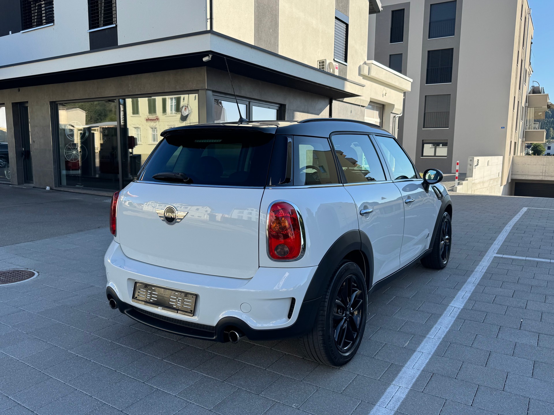 MINI Countryman Cooper S ALL4-image-4