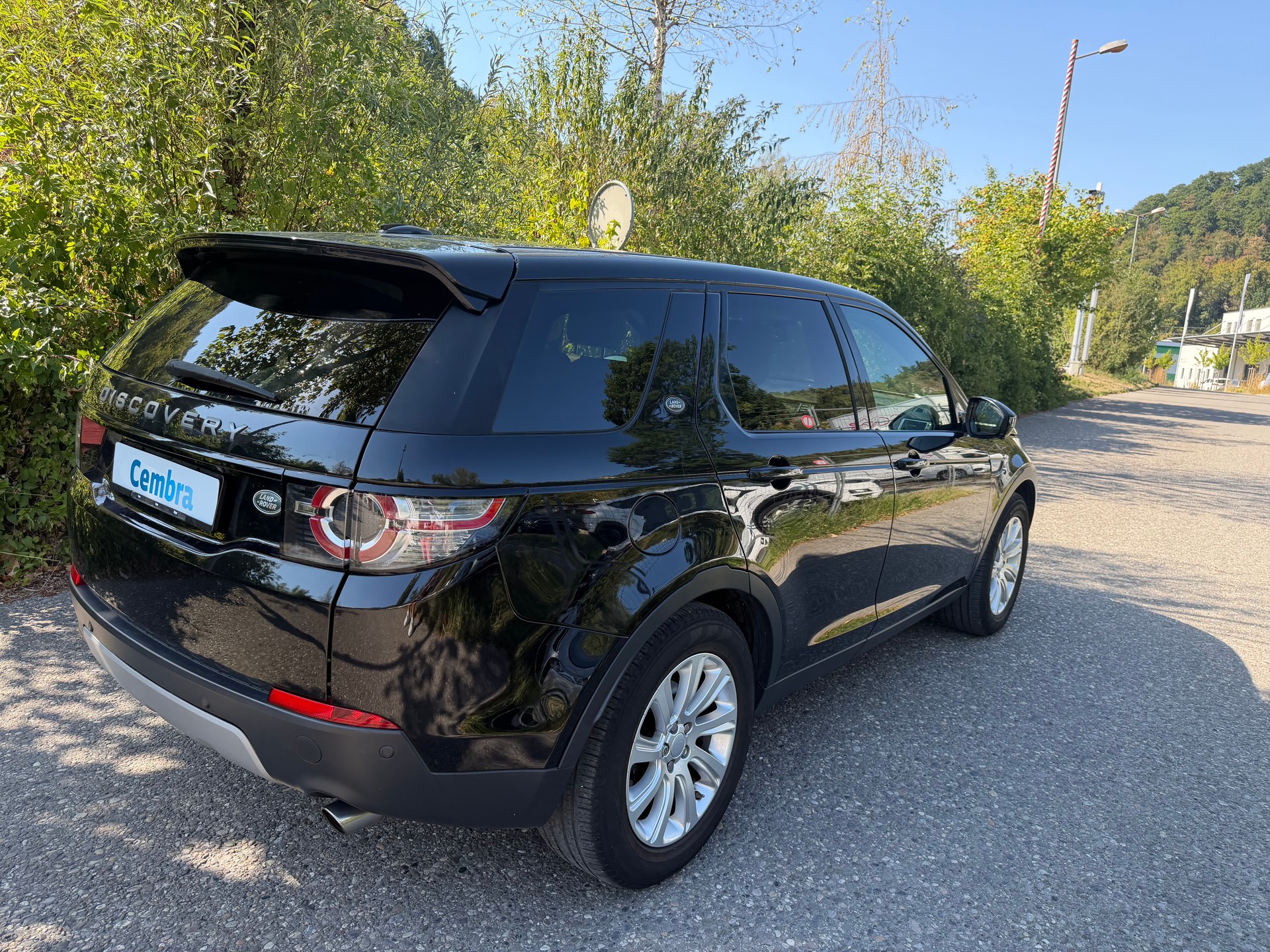 LAND ROVER Discovery Sport 2.0 TD4 HSE AT9-image-3