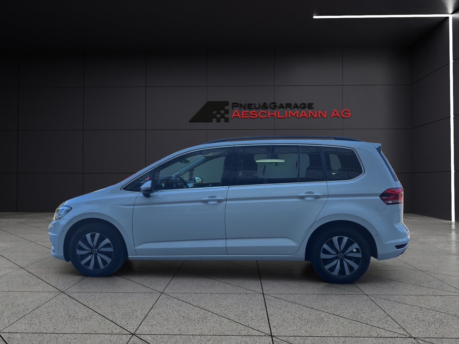 VW Touran 2.0 TDI BlueMotion Technology Comfortline DSG-showroom-element-2