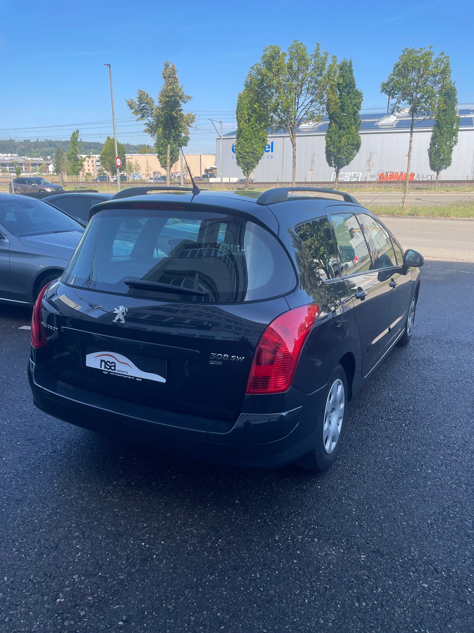 PEUGEOT 308 SW 1.6 HDI Allure EGS6-showroom-element-3