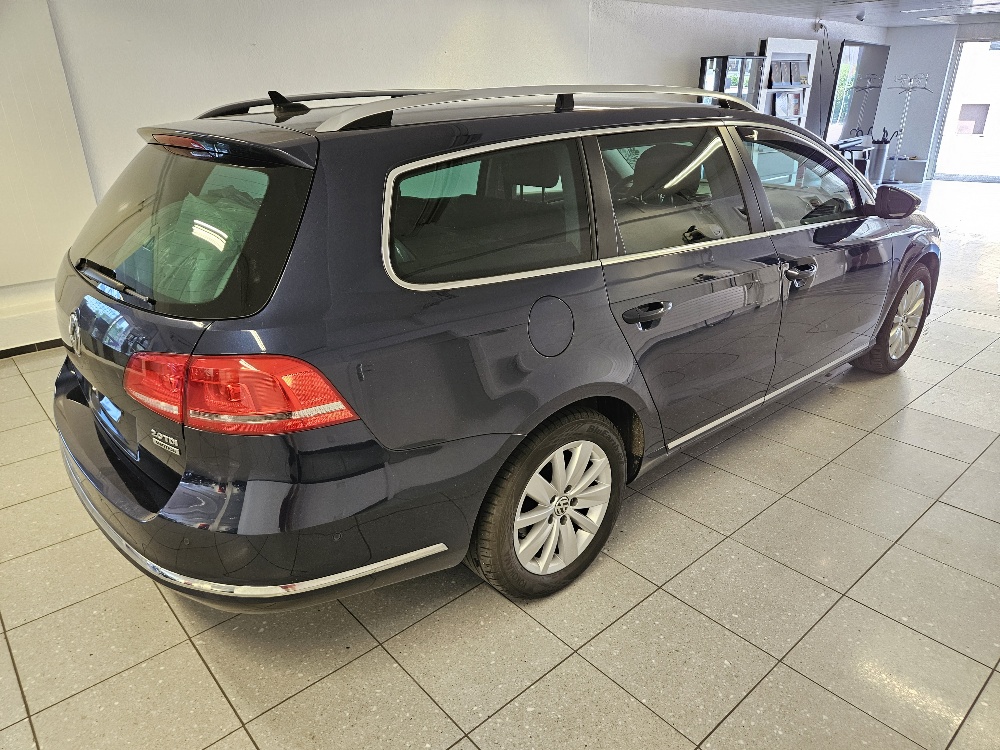 VW Passat Variant 2.0 TDI BMT Cup 4Motion-image-4