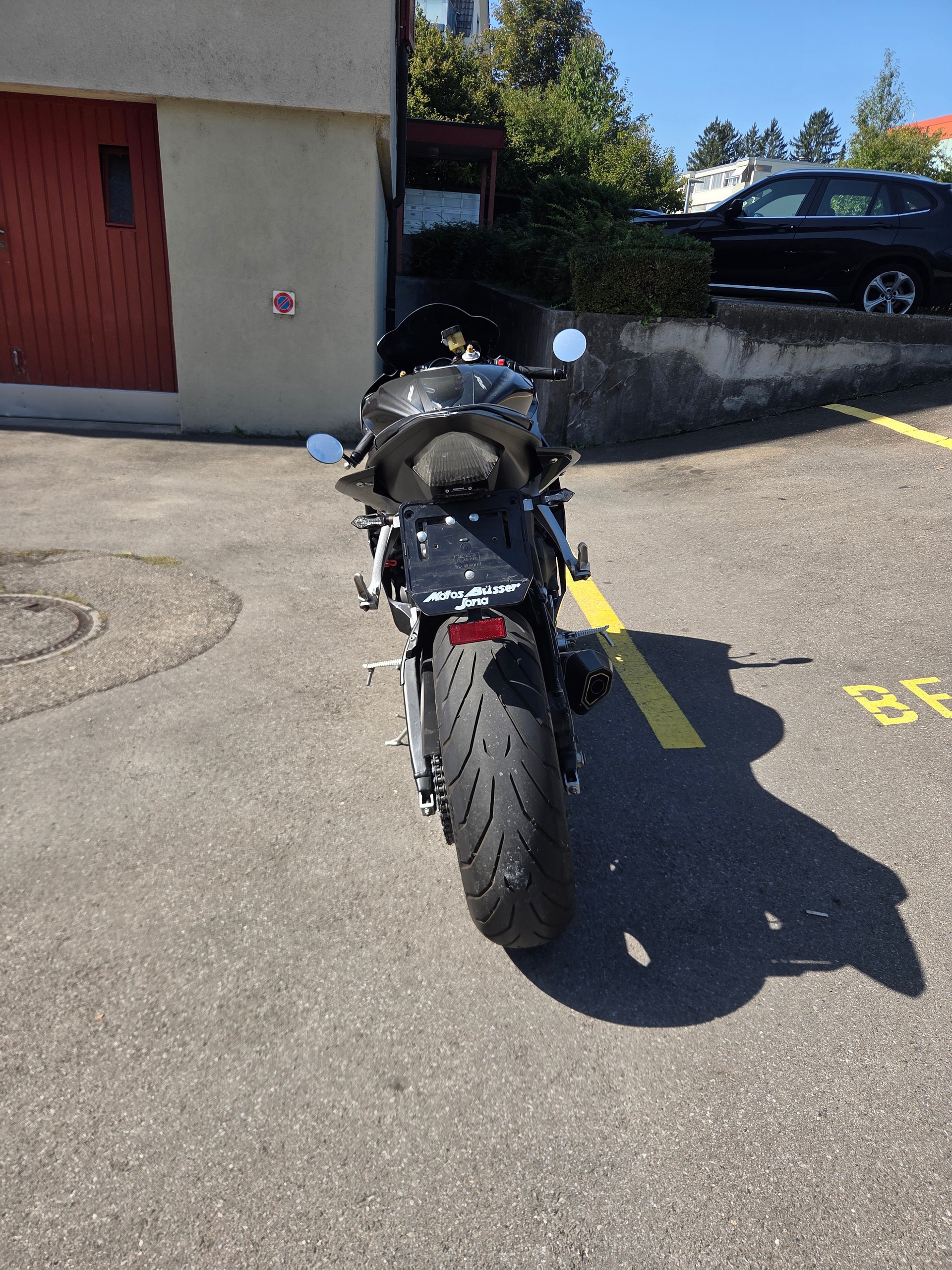 YAMAHA YZF-R6-image-3