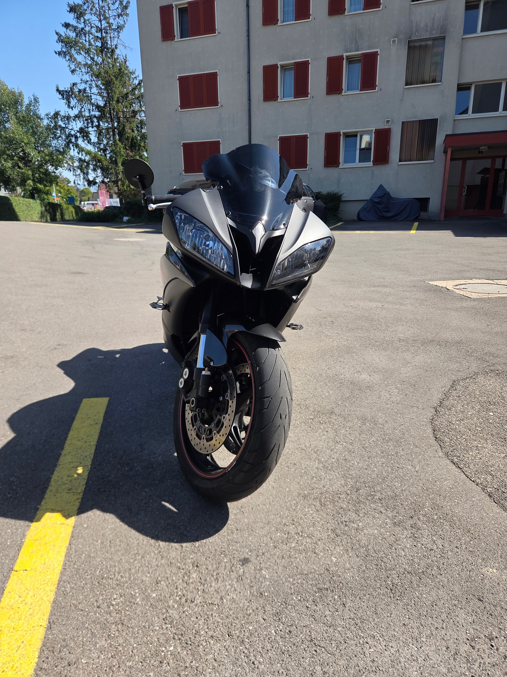 YAMAHA YZF-R6-image-6